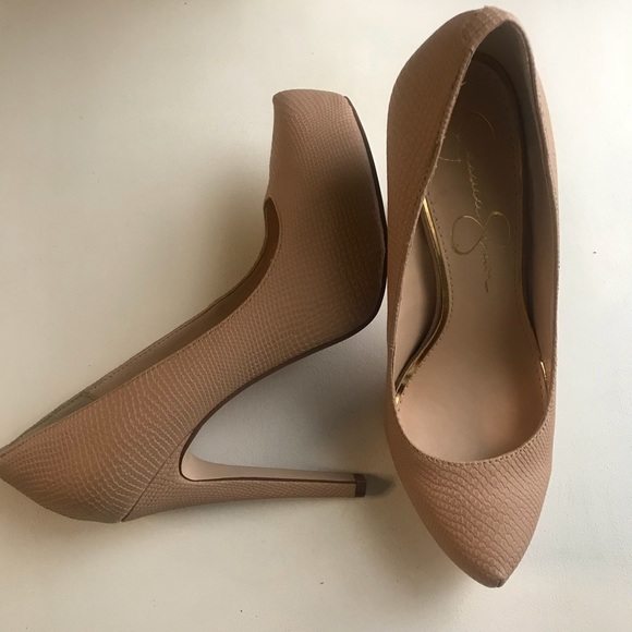 Jessica Simpson {size 6} Blush/Beige color - Picture 2 of 4